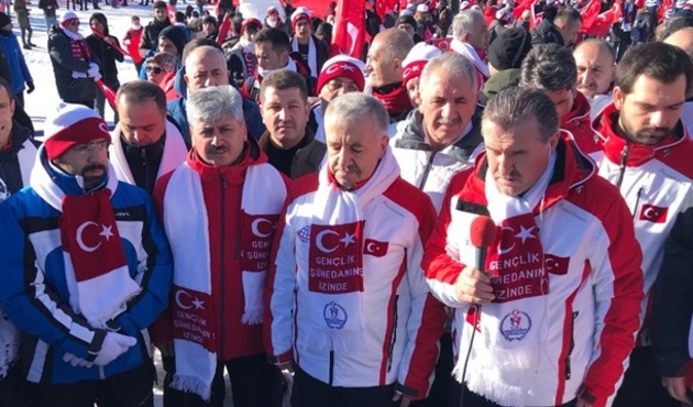 Sarıkamış şehitlerini anma yürüyüşüne iki Bakan katıldı