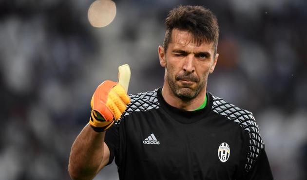 Juventus'ta Buffon'un yerine Türk kaleci!