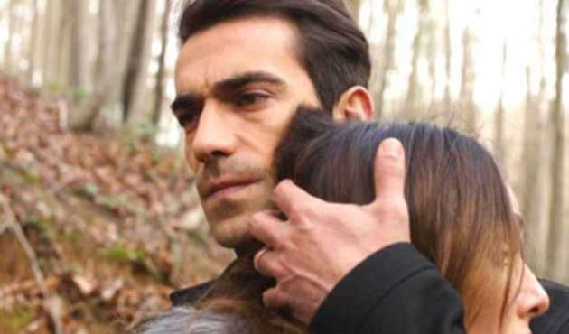 Siyah Beyaz Aşk dizisi yayınlanan son bölümüyle şoke eden anlar yaşattı!