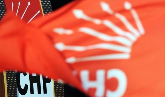CHP'de ardı ardına istifalar!