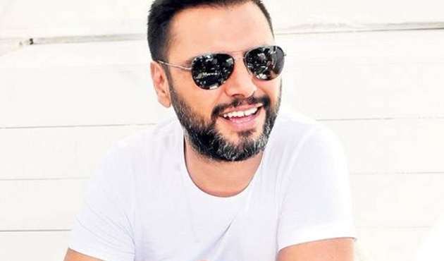 Alişan arkadaşına aldığı altını paylaştı, yerin dibine sokuldu!