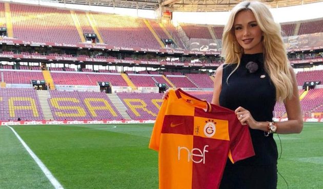Victoria Lopyreva’ya hacker şoku!