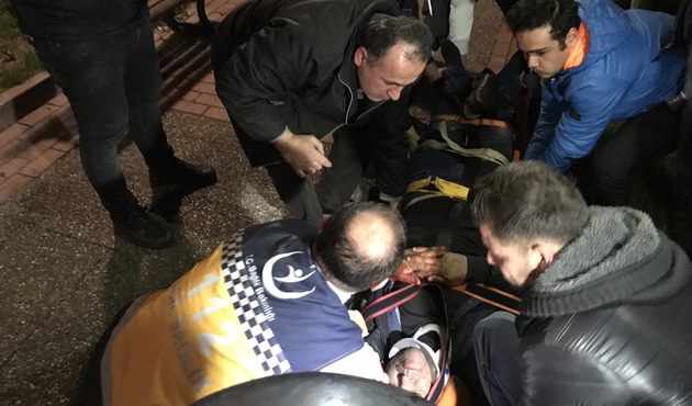Arkadaşını boğazını keserek öldürdü...