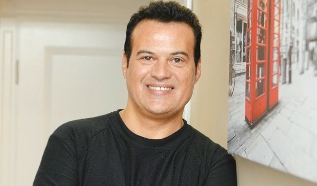Hakan Peker de estetik mağdurları arasına katıldı!