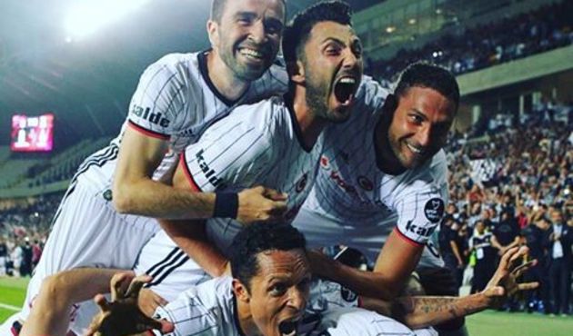 Beşiktaş'ta flaş ayrılık! Kartal'da bir veda daha...