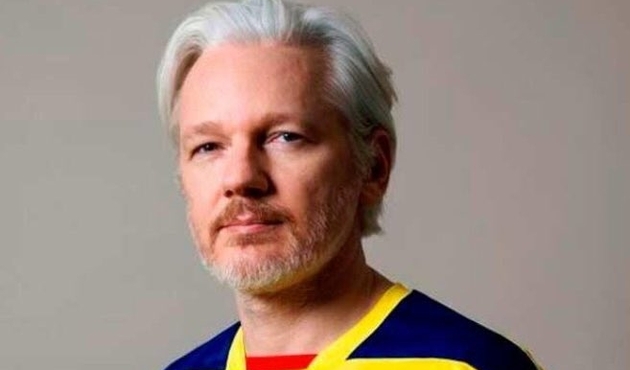 Wikileaks'in kurucusu Assange'a vatandaşlık verdiler...