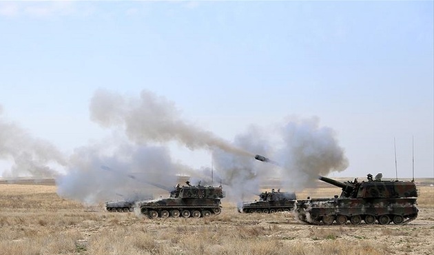 TSK, Afrin'deki PYD mevzilerini vurmaya başladı!