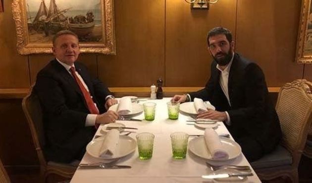 Arda Turan geliyor o gidiyor!
