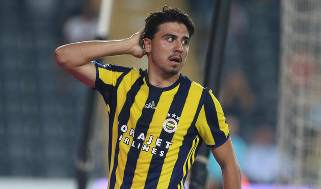 Ozan Tufan'a ezeli rakipler talip oldu!