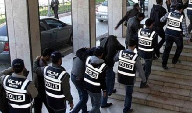 FETÖ yurtlarındaki 'abi ve 'abla'lara 21 ilde operasyon!