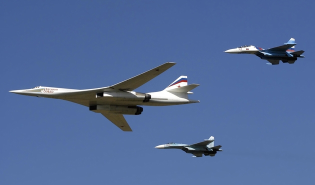 Rus bombardıman uçakları Avrupa'da kriz yarattı...