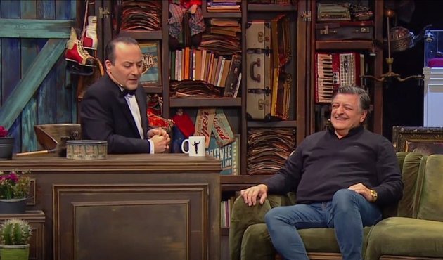 Yılmaz Vural'ın konuk olduğu Tolgshow kahkahaya boğdu! / VİDEO