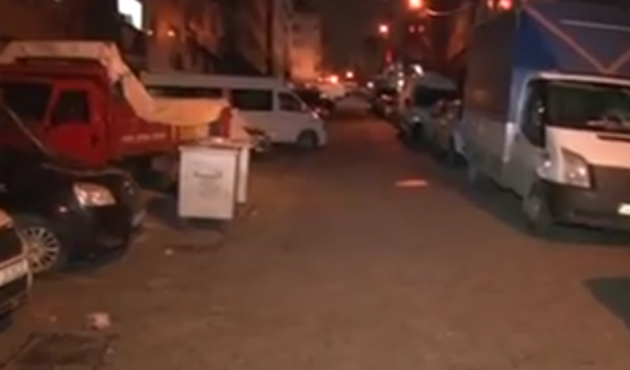 Tesadüfen cinayet anını görüntüledi! / VİDEO