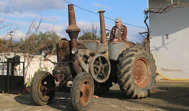 'Emektar' traktörünü satışa çıkardı! İşte fiyatı...