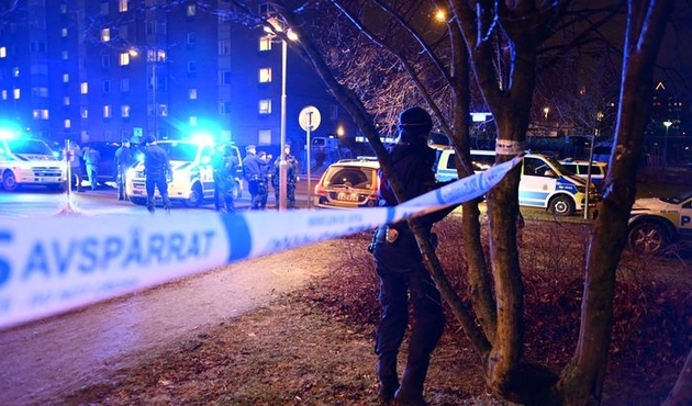 İsveç'te karakola bombalı saldırı...