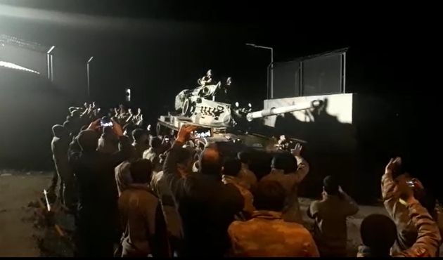 Tanklarımız operasyon bölgesine işte böyle uğurlandı/VİDEO...