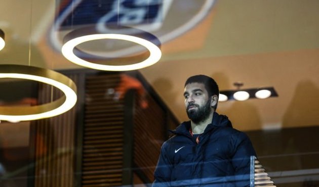 Arda Turan'a Başakşehir yaramadı!