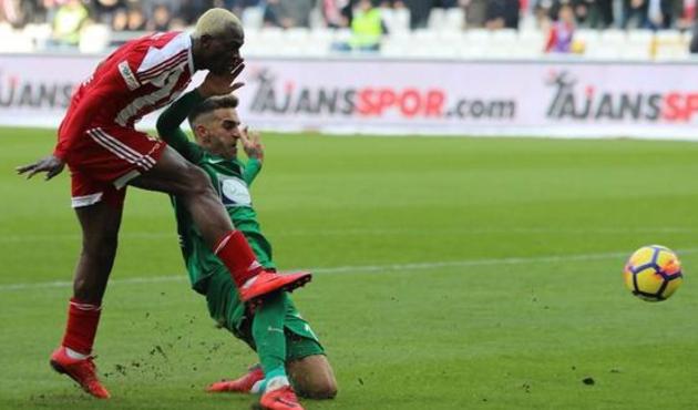 Sivasspor, Akhisarspor kazanan çıkmadı!