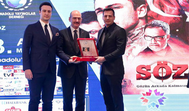 'Yılın En İyi Dizisi' ödülü 'Söz'ün oldu!