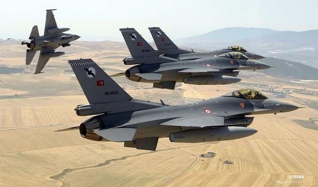 Teröristlere bomba yağdıran pilotlara sürpriz anons!