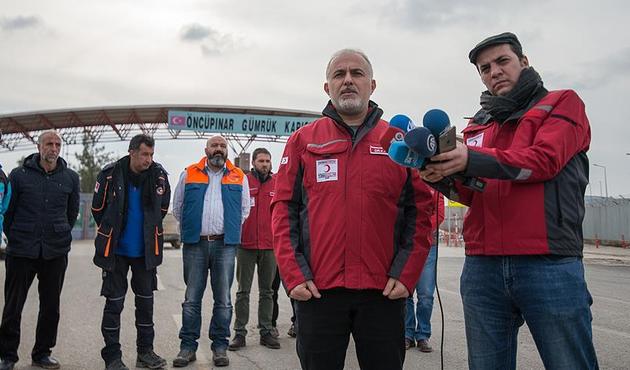 Kınık: "Terör örgütleri, Afrin'den çıkmak isteyen sivillere izin vermiyor!"
