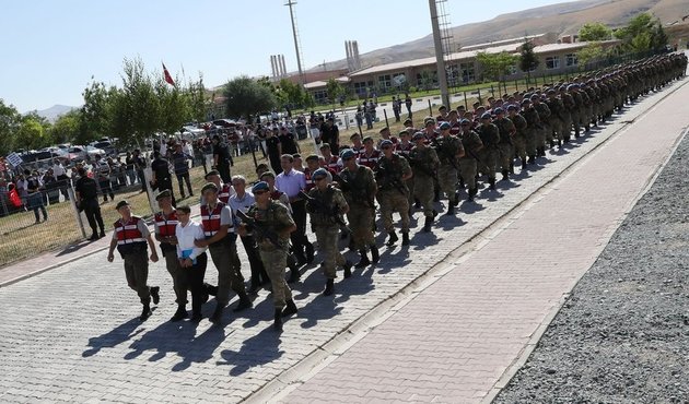 Tek tip kıyafetler cezaevlerine gönderildi! İşte o kıyafet...