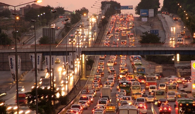 İstanbul'da trafik yoğunluğu yüzde 71'e çıktı...