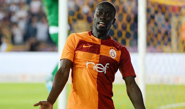 Senegalli yıldız Ndiaye Ada yolcusu!