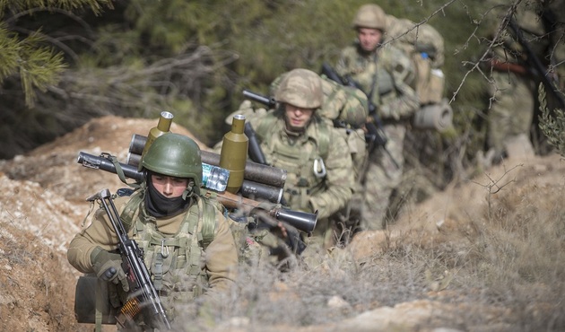 Terör örgütü YPG'de emir-komuta zinciri koptu!