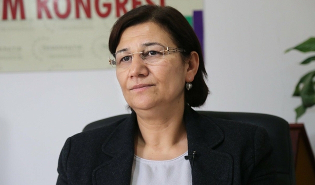 DTK Eş Başkanı Leyla Güven gözaltına alındı...