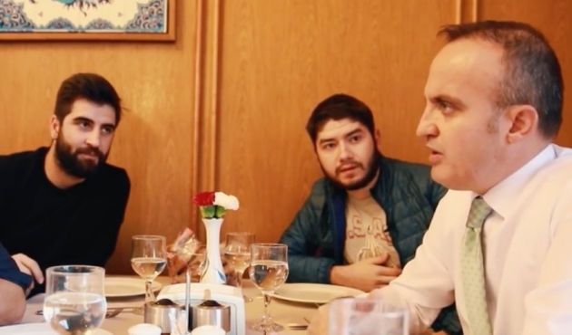 Youtube fenomenleri Kafalar TBMM'de... / VİDEO