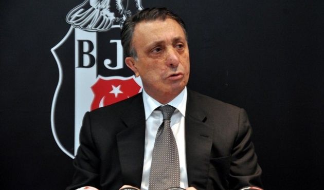 Ahmet Nur Çebi trafik kazası geçirdi...