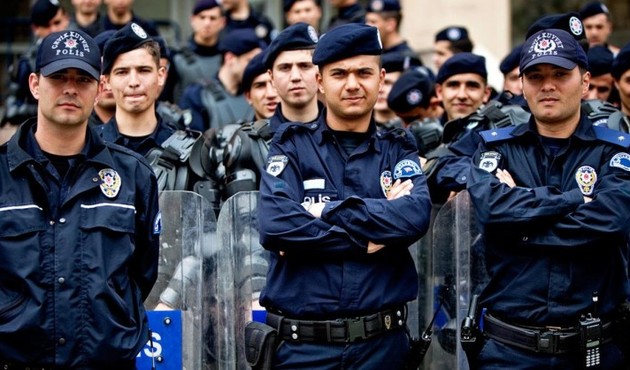 Şartlar değişti! Artık onlar da polis olabilecek