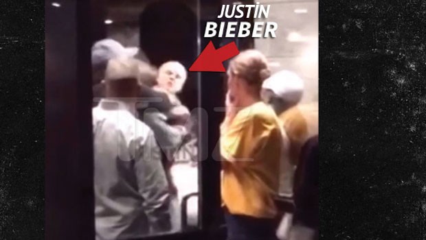 Karizma fena dağıldı... Justin Bieber tekme tokat kavga etti / İZLE