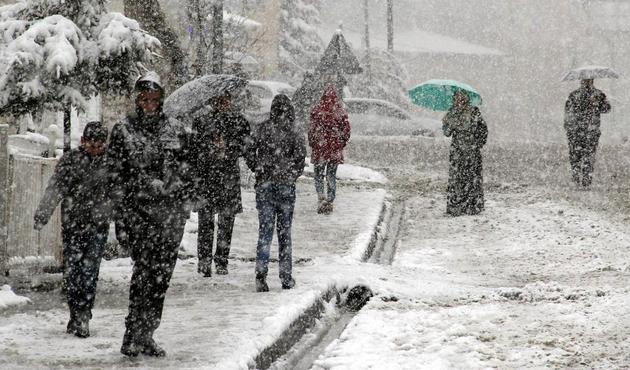 İstanbul'da merakla beklenen kar kapıda!