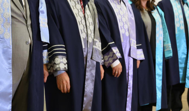 Akademisyenlere mecburi hizmet geliyor!