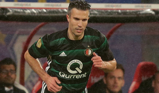 Robin van Persie Hollanda'da ilk maçına çıktı! / VİDEO