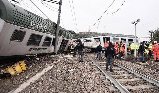 İtalya'da tren faciası: Çok sayıda ölü var...