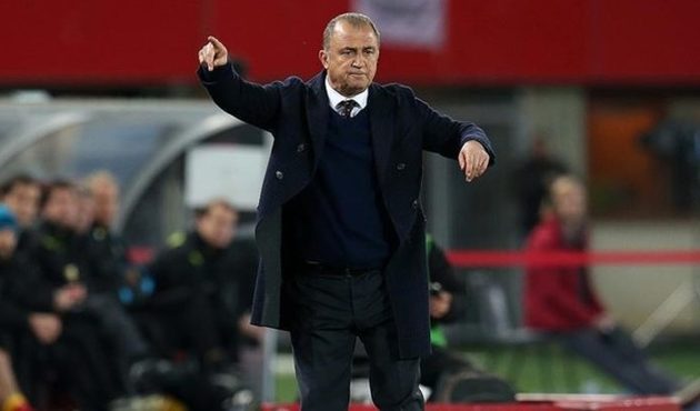 Terim'den bomba karar! Milyonluk yıldızı kesti...