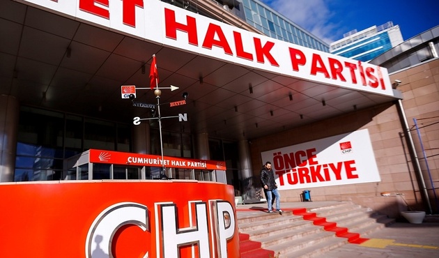 CHP'de Kılıçdaroğlu'na 3'üncü rakip!
