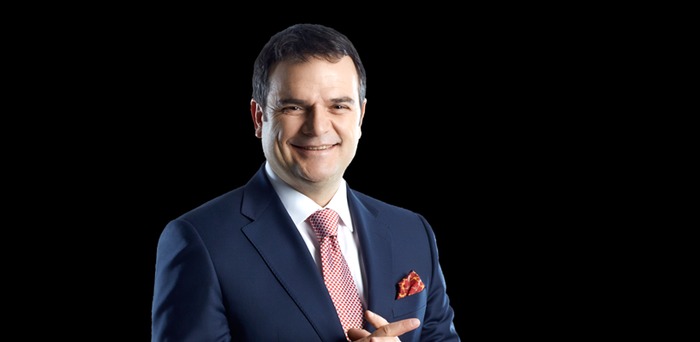 Kemal Öztürk 'kağıttan kaplanları' ateşe attı