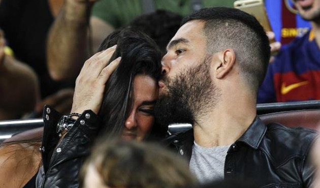 Arda Turan bir ayrı bir barışık olduğu Aslıhan Doğan'la nikah kıydı!