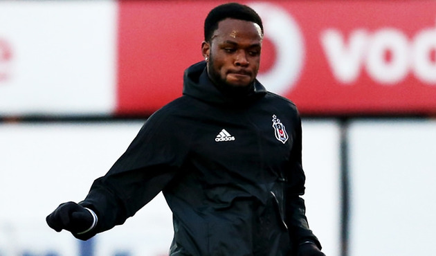 Larin transferi yılan hikayesine döndü!