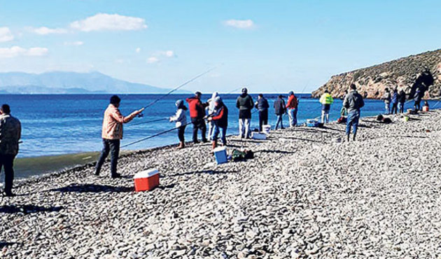 Balık çiftliği patladı 80 ton çipura kaçtı!