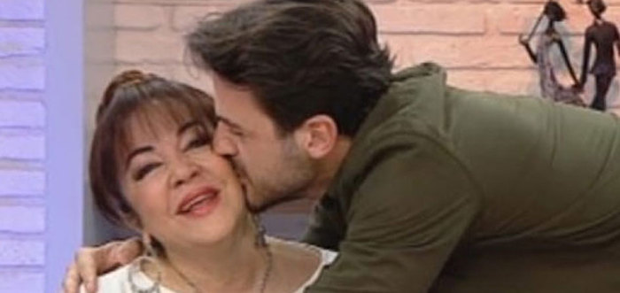 Oya Aydoğan'ın oğlundan duygulandıran paylaşım