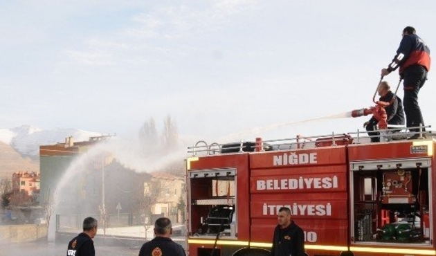 Niğde'de havai fişek fabrikasında patlama!