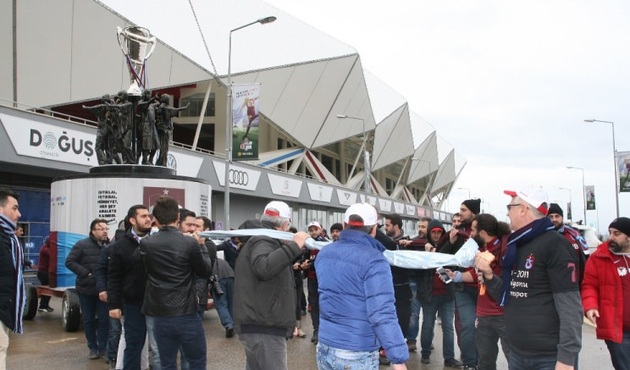 Trabzon'da "Şike Anıtı" sergilendi!