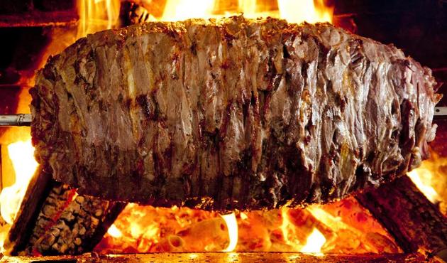 Doğu Ekspresi'ne olan ilgi cağ kebabı satanların yüzünü güldürdü!
