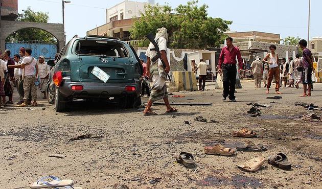 Yemen'de intihar saldırısı: 15 ölü