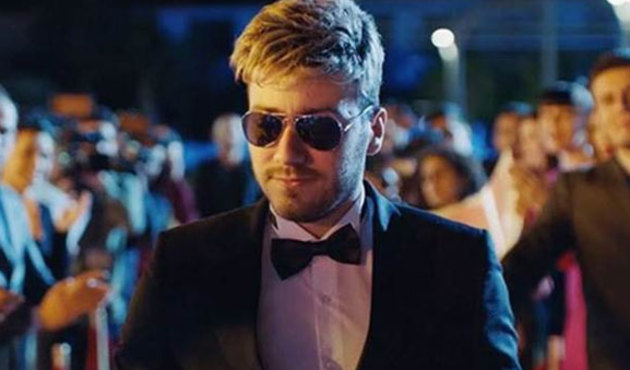 Enes Batur'un filmi 10 günde rekor kırdı!